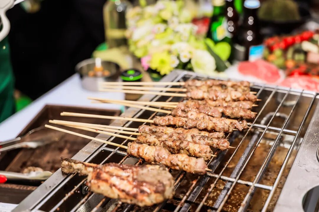 不凡成就非凡 · 卓越之路