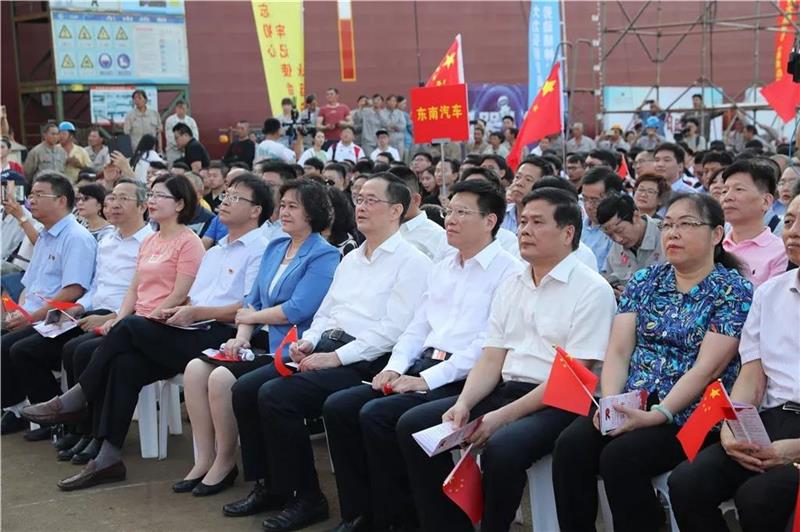 不凡成就非凡 · 卓越之路