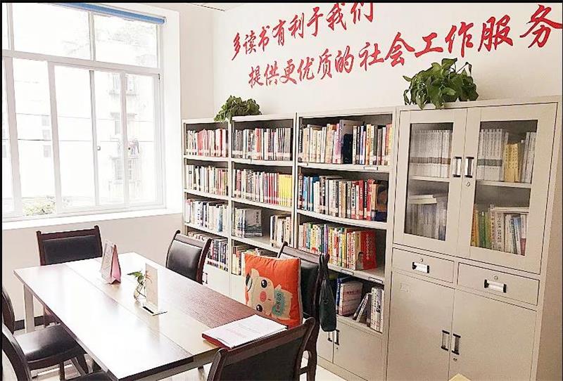 不凡成就非凡 · 卓越之路