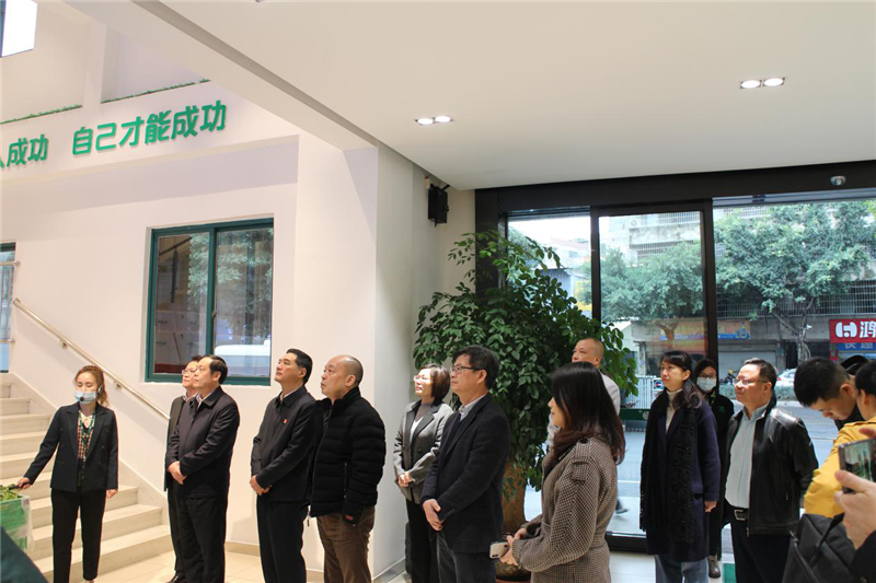 不凡成就非凡 · 卓越之路