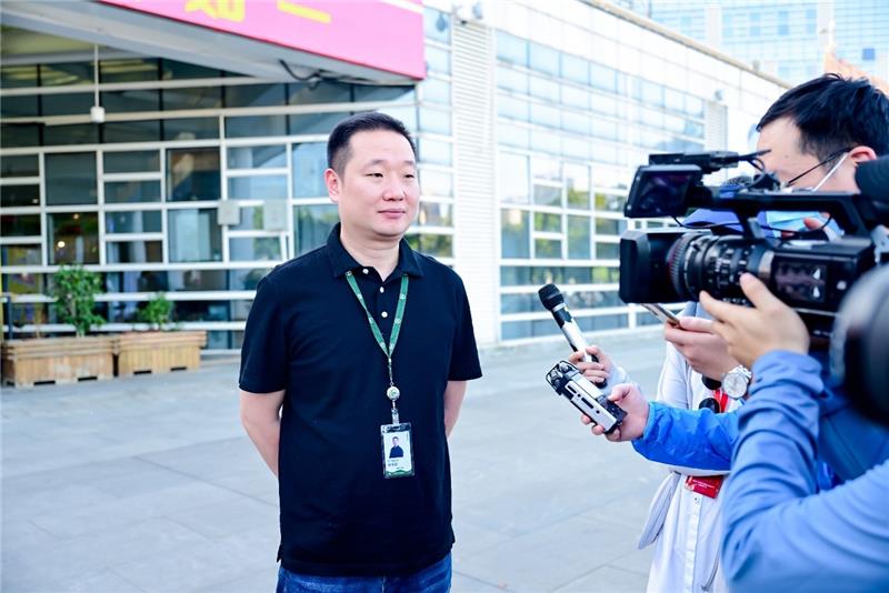 不凡成就非凡 · 卓越之路