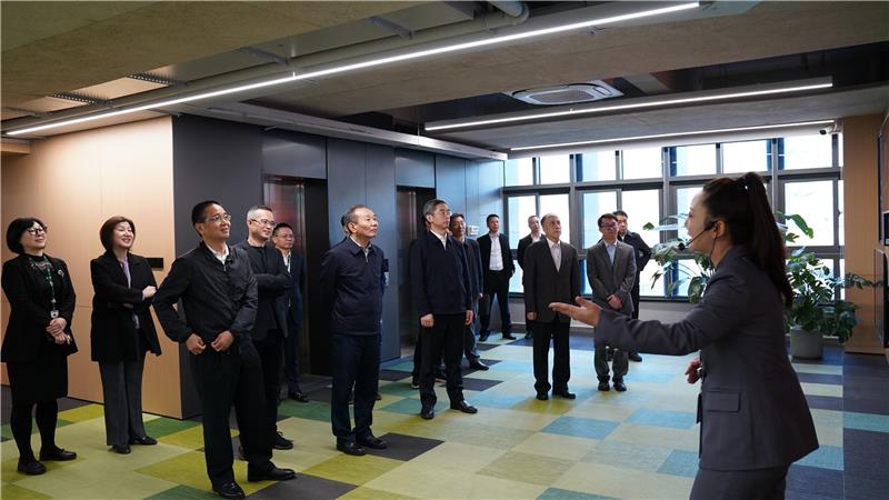 不凡成就非凡 · 卓越之路